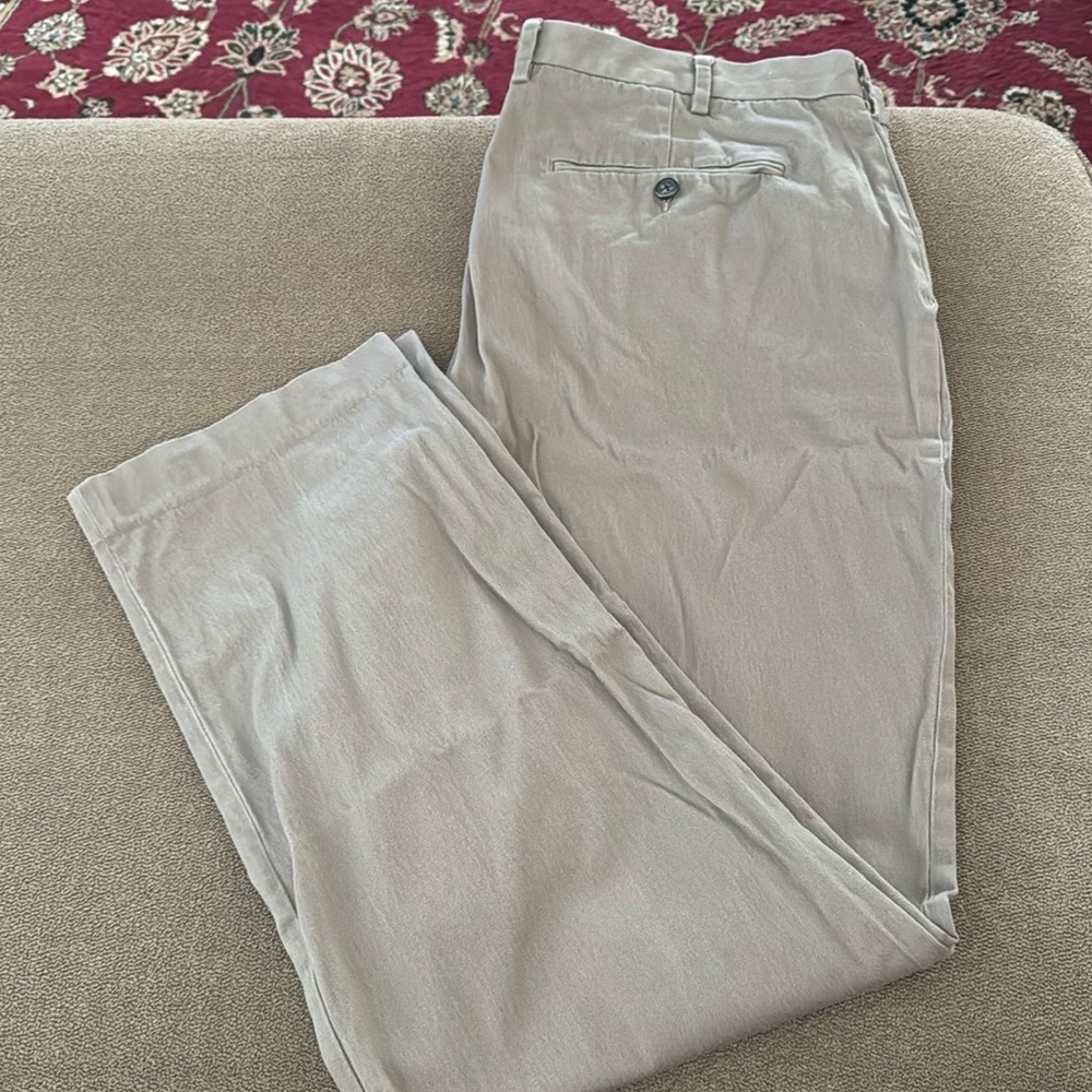 Men’s J. Crew Khaki Golf Pants Slacks Size 38x32 (TD)